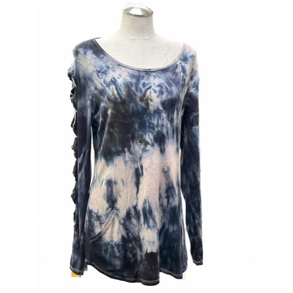 NEW ONE ESSENCE women's bonnie bow sleeve tee in navy tie dye - Picture 1 of 1